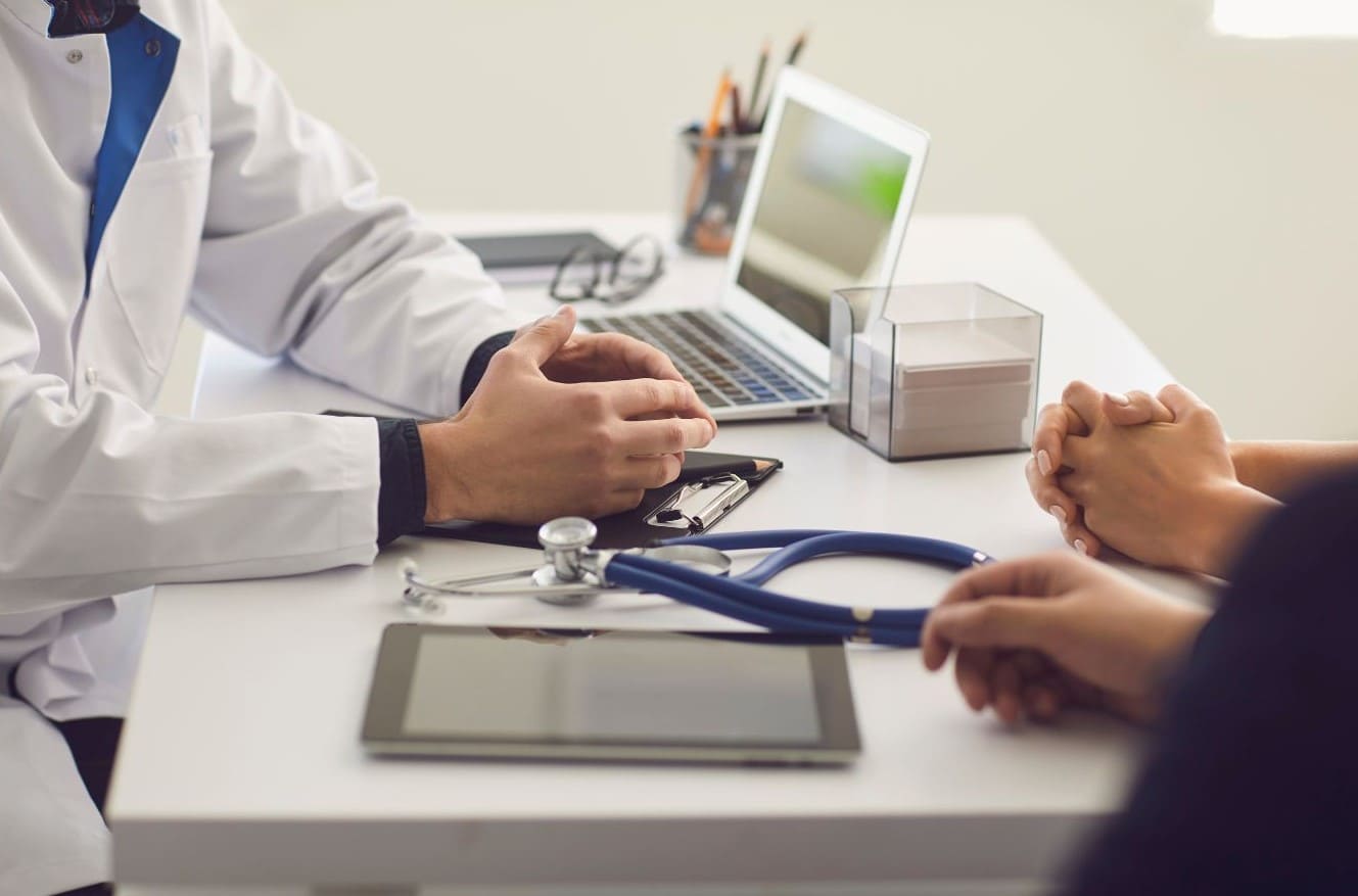 communication de l’identité des professionnels de santé aux patients