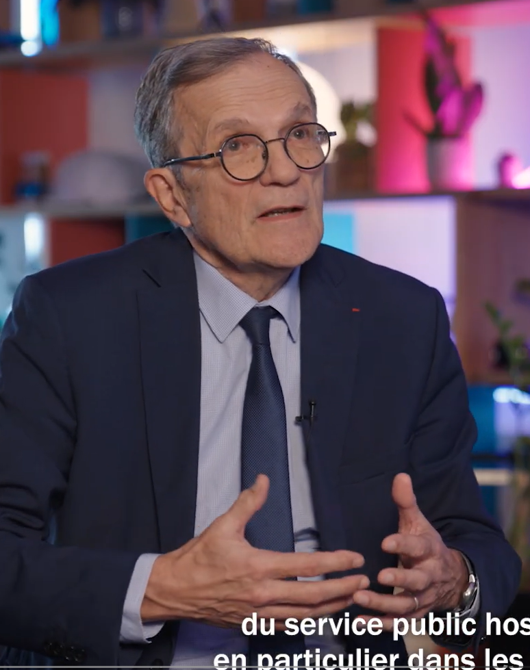 interview de françois chollet face camera